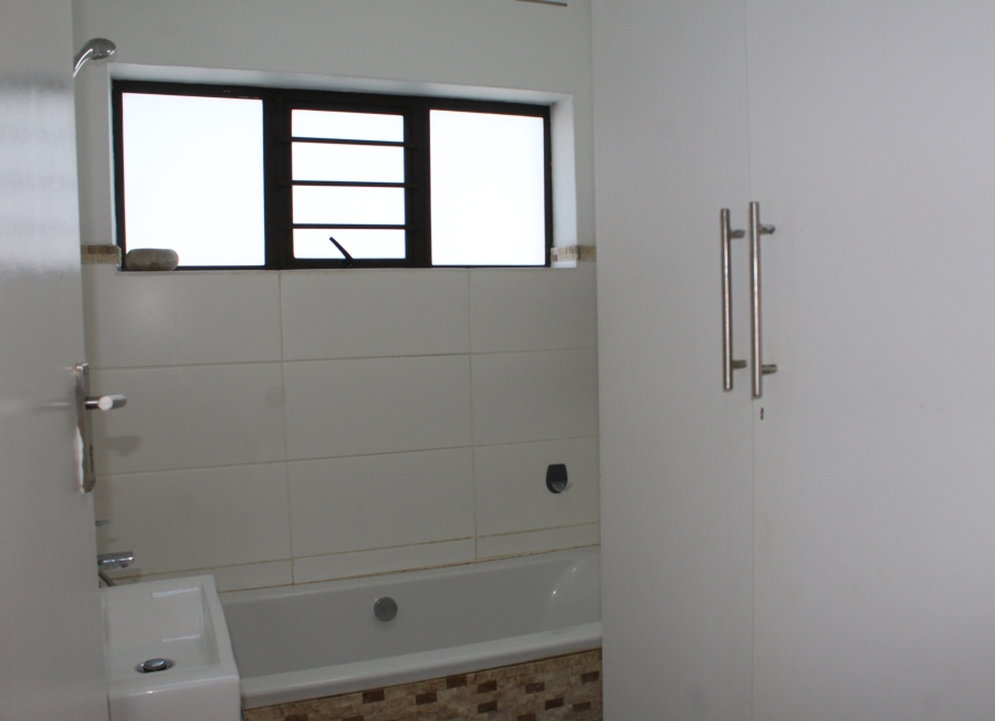 4 Bedroom Property for Sale in West Beach Eastern Cape